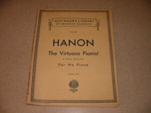 Hanon The Virtuoso Pianist IN Sixty Exersices (For the Piano, Volume 925)